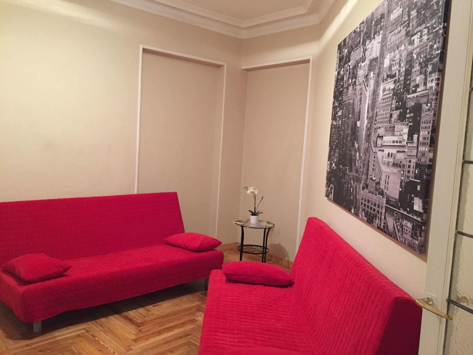 Rooms Arguelles 58 Madrid Exterior photo